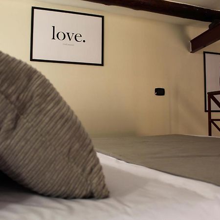 Pedamentina Pulcinella Loft Apartman Nápoly Kültér fotó